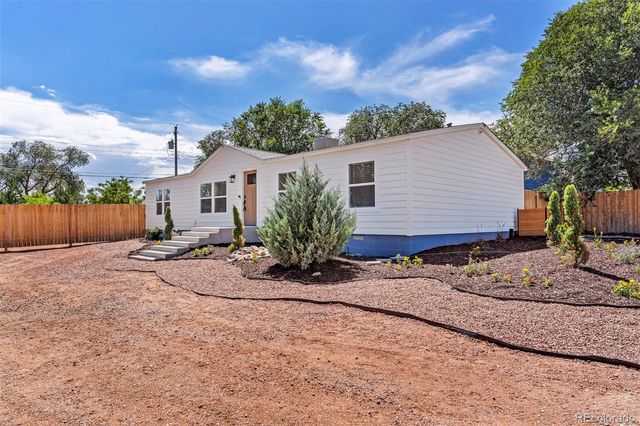 2206 W 16th Street, Pueblo, CO 81003