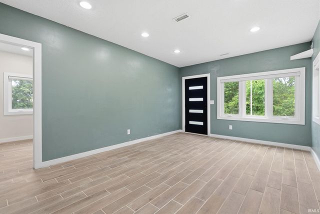 3824 Covington Road, Fort Wayne, IN 46804