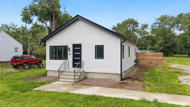 3824 Covington Road, Fort Wayne, IN 46804