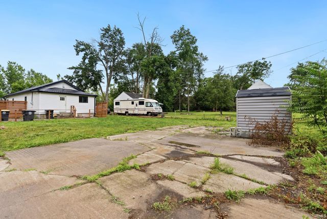 3824 Covington Road, Fort Wayne, IN 46804