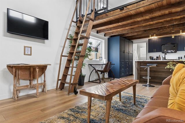 2854 S Lincoln Street, Englewood, CO 80113