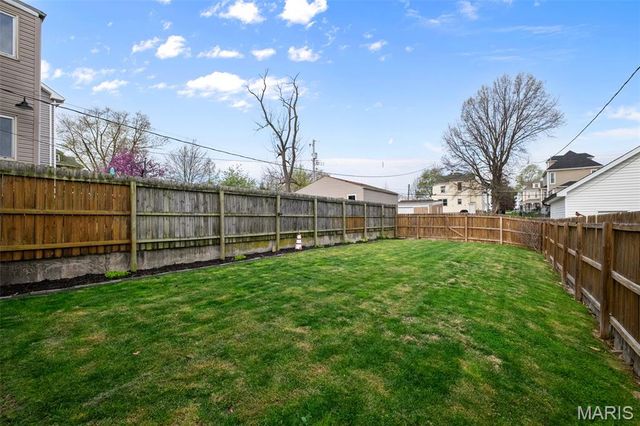 2725 January Avenue, St Louis, MO 63139