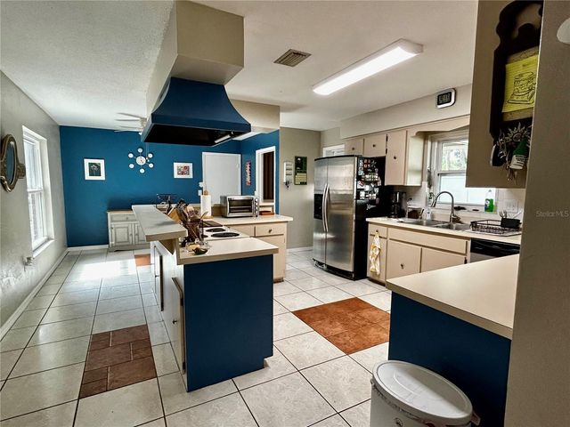 2950 N SHELL ROAD, Deland, FL 32720
