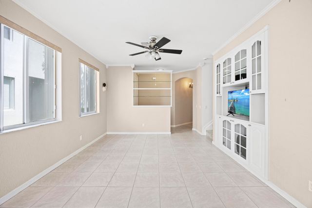 3069 Laurel Ridge Circle, Riviera Beach, FL 33404