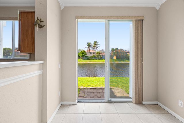 3069 Laurel Ridge Circle, Riviera Beach, FL 33404