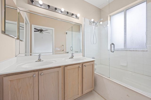 3069 Laurel Ridge Circle, Riviera Beach, FL 33404