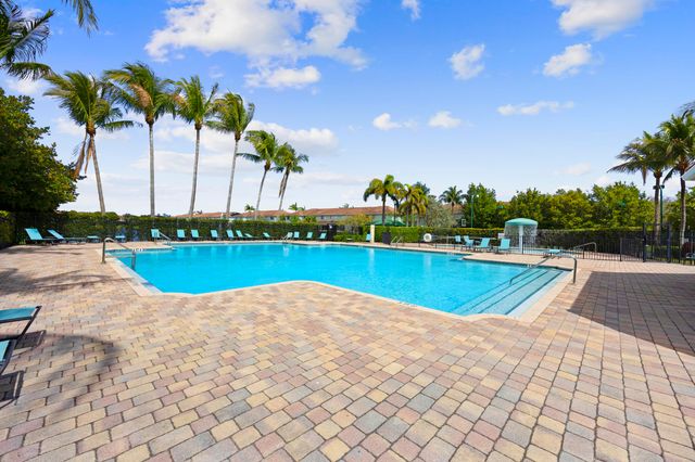 3069 Laurel Ridge Circle, Riviera Beach, FL 33404