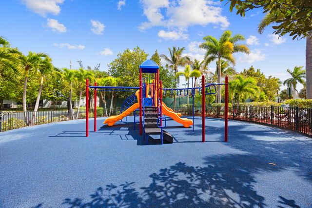 3069 Laurel Ridge Circle, Riviera Beach, FL 33404