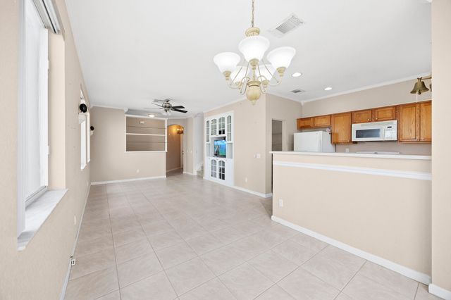 3069 Laurel Ridge Circle, Riviera Beach, FL 33404