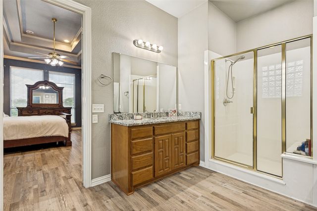 930 Lakeridge Drive, Lavon, TX 75166