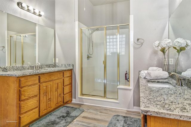 930 Lakeridge Drive, Lavon, TX 75166