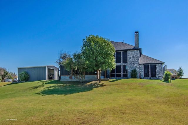 930 Lakeridge Drive, Lavon, TX 75166