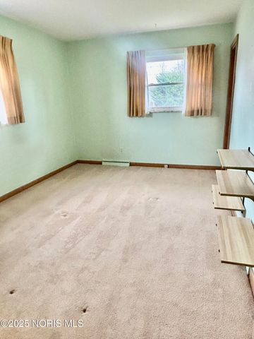 465 S Stephen Street, Oregon, OH 43616