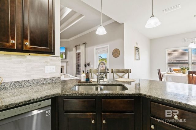 6033 Andhurst Drive, Gulf Shores, AL 36542