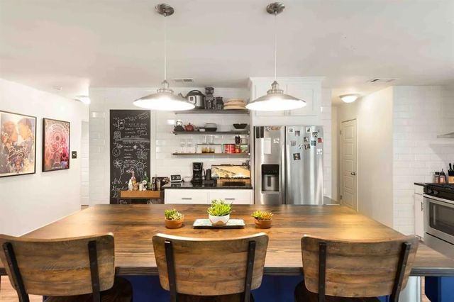 6604 Blarwood DR, Austin, TX 78745