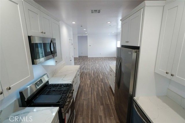 10304 Primrose Avenue, Hesperia, CA 92345