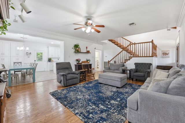 128 East 43rd Place, Cut Off, LA 70345
