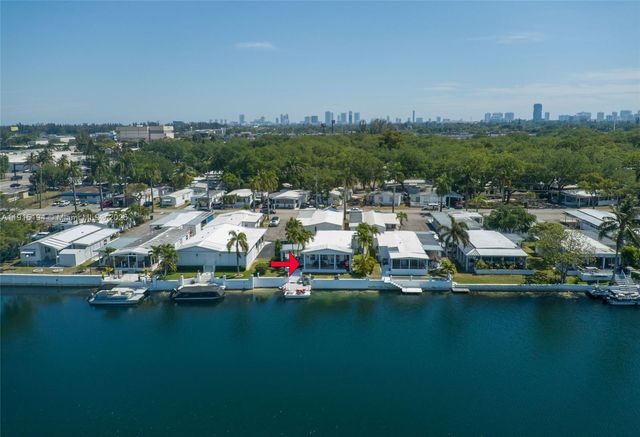 112 Lake Shore Dr, Pembroke Park, FL 33009