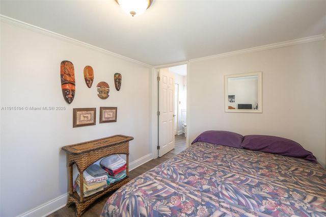 112 Lake Shore Dr, Pembroke Park, FL 33009