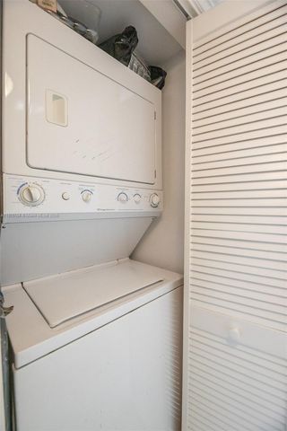 112 Lake Shore Dr, Pembroke Park, FL 33009