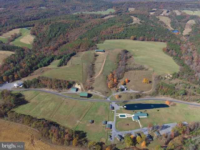 1461 BIG CREEK RD, Clearville, PA 15535