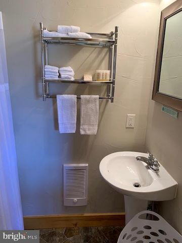 1461 BIG CREEK RD, Clearville, PA 15535