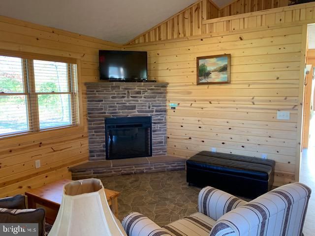 1461 BIG CREEK RD, Clearville, PA 15535