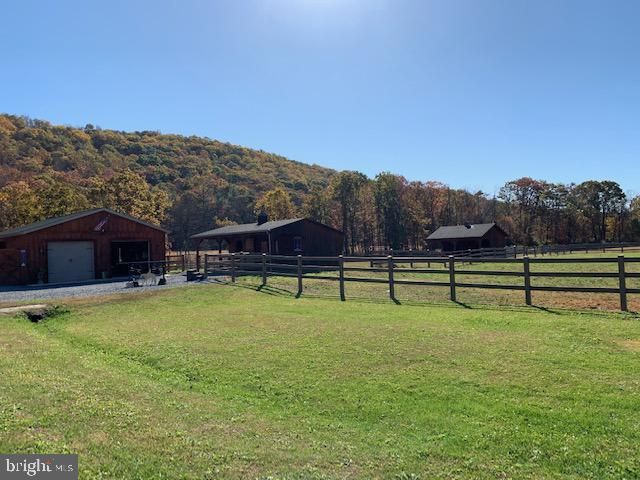1461 BIG CREEK RD, Clearville, PA 15535
