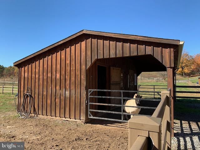 1461 BIG CREEK RD, Clearville, PA 15535