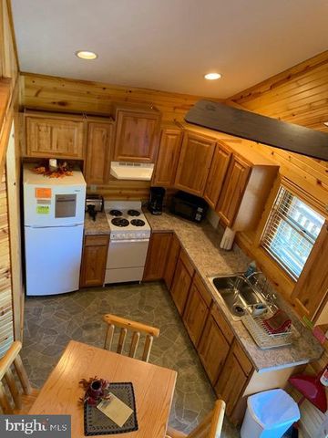 1461 BIG CREEK RD, Clearville, PA 15535
