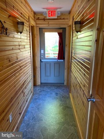 1461 BIG CREEK RD, Clearville, PA 15535