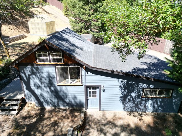 4712 Old Highway 99 S, Ashland, OR 97520