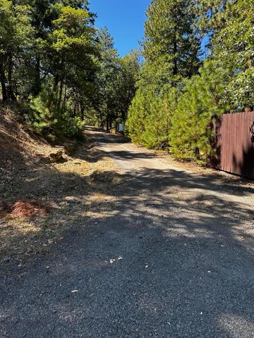 4712 Old Highway 99 S, Ashland, OR 97520