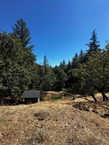 4712 Old Highway 99 S, Ashland, OR 97520