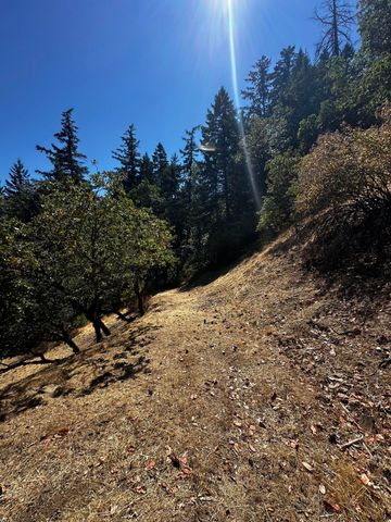 4712 Old Highway 99 S, Ashland, OR 97520