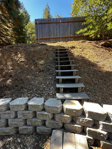 4712 Old Highway 99 S, Ashland, OR 97520