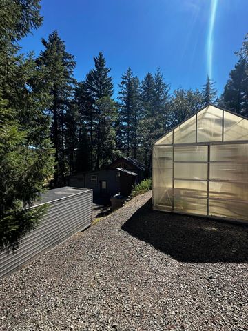 4712 Old Highway 99 S, Ashland, OR 97520