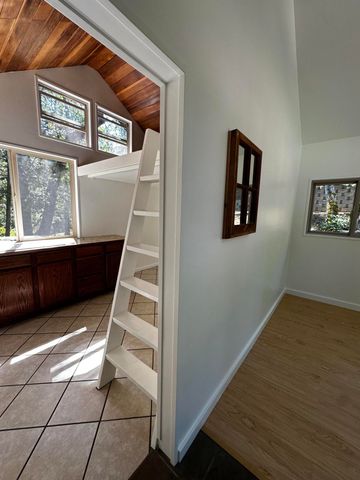 4712 Old Highway 99 S, Ashland, OR 97520