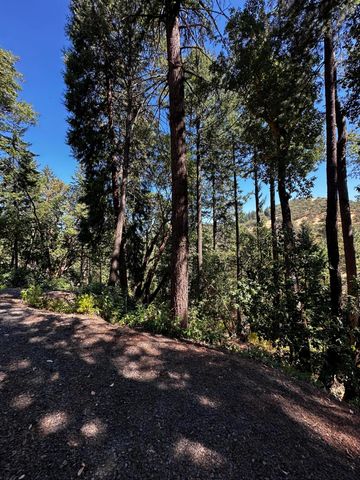 4712 Old Highway 99 S, Ashland, OR 97520