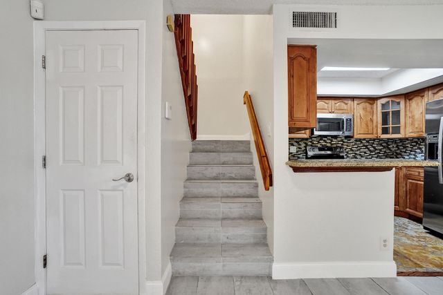 4260 Village Drive D, Delray Beach, FL 33445