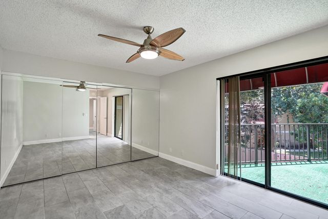 4260 Village Drive D, Delray Beach, FL 33445