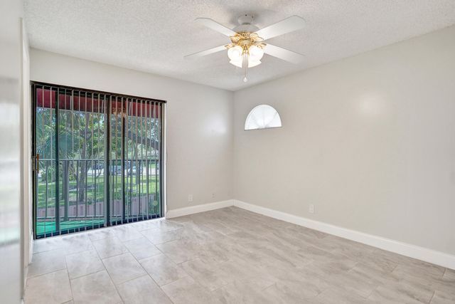 4260 Village Drive D, Delray Beach, FL 33445