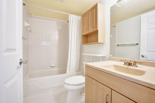 4260 Village Drive D, Delray Beach, FL 33445