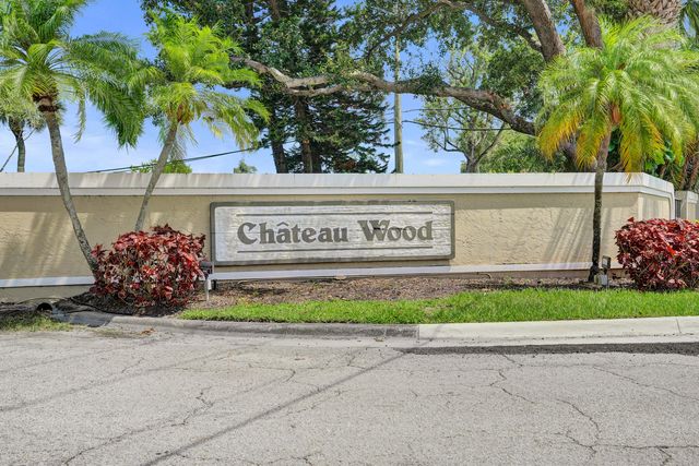 4260 Village Drive D, Delray Beach, FL 33445