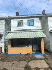 209 E 15th Ave, Homestead, PA 15120