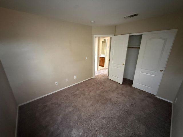 24642 N 36th Avenue, Glendale, AZ 85310