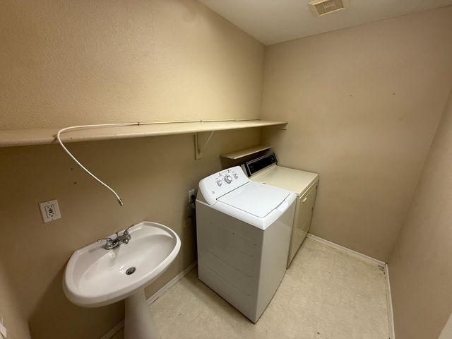 24642 N 36th Avenue, Glendale, AZ 85310
