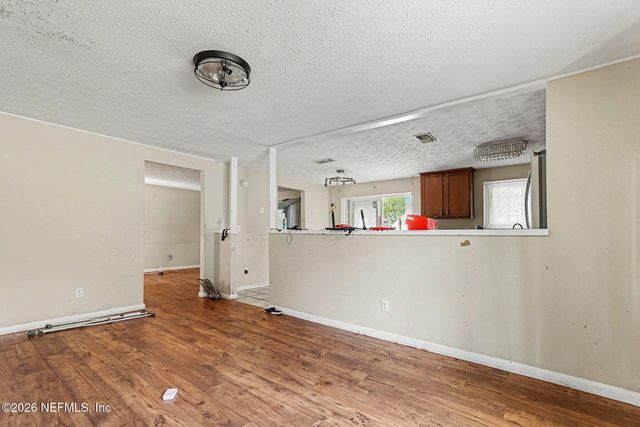 4069 HUNTINGTON FOREST Boulevard 1, Jacksonville, FL 32257