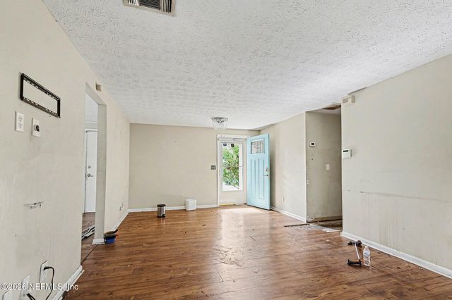 4069 HUNTINGTON FOREST Boulevard 1, Jacksonville, FL 32257