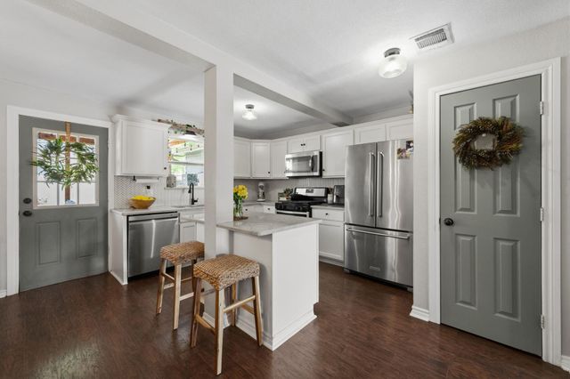 431 Corydon Drive, Houston, TX 77336